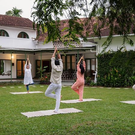 Hotel The Sacred Lotus Ayurveda Wellness Retreat Kochi Exterior foto