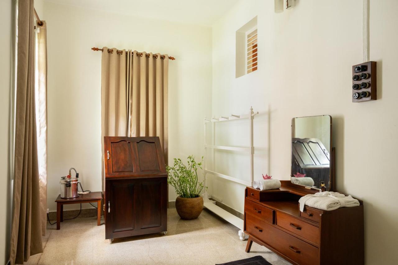 Hotel The Sacred Lotus Ayurveda Wellness Retreat Kochi Exterior foto