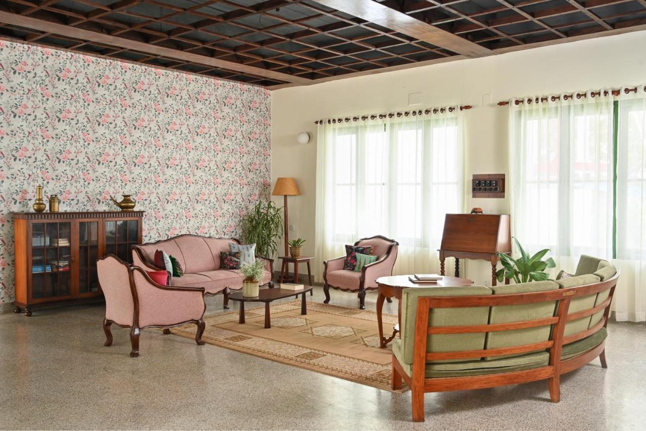 Hotel The Sacred Lotus Ayurveda Wellness Retreat Kochi Exterior foto