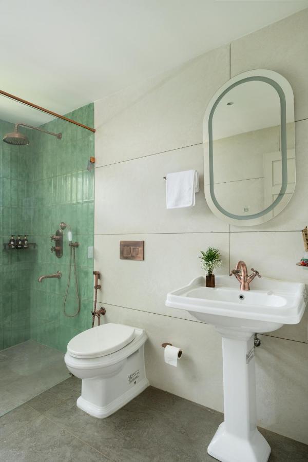 Hotel The Sacred Lotus Ayurveda Wellness Retreat Kochi Exterior foto