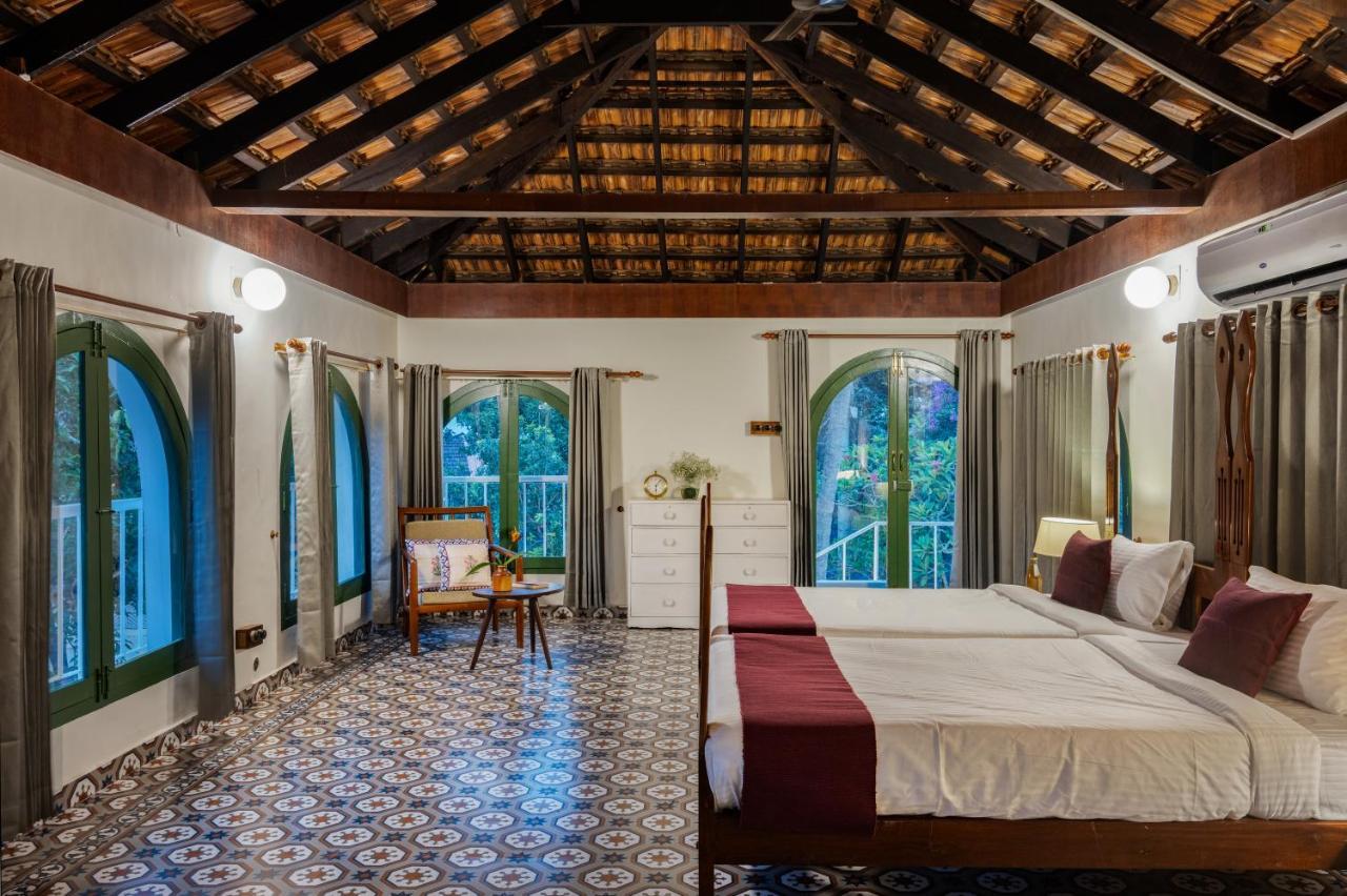 Hotel The Sacred Lotus Ayurveda Wellness Retreat Kochi Exterior foto
